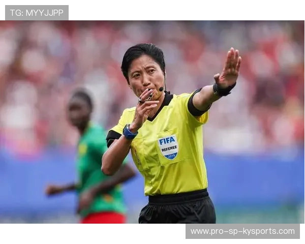 中国足球裁判员队伍规模持续扩大，专业化水平显著提高，中国足球裁判员工资多少